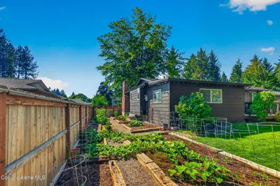 Property 26-7902 - Photo 84