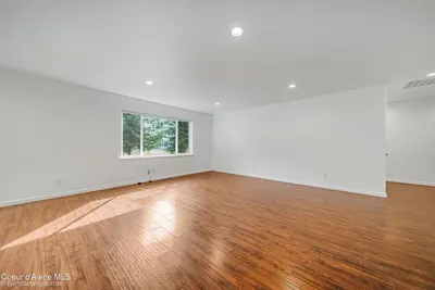 Property 26-9570 - Photo 24