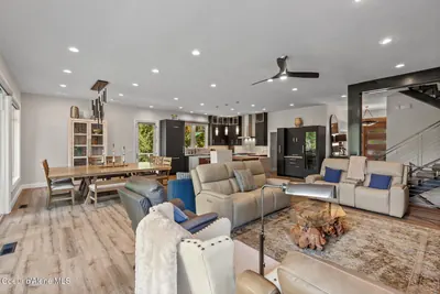 Property 26-9147 - Photo 12