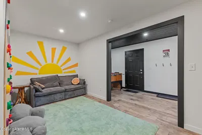 Property 26-10635 - Photo 44