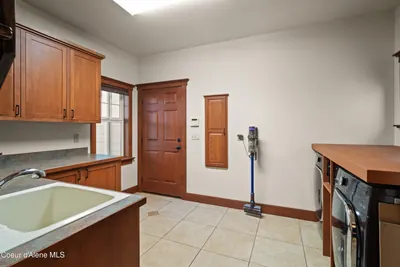 Property 26-10299 - Photo 27