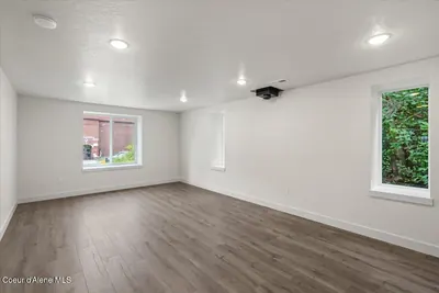 Property 26-10292 - Photo 10