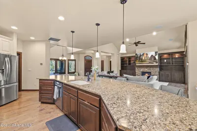 Property 26-10054 - Photo 6