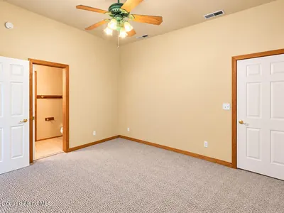 Property 26-10525 - Photo 43