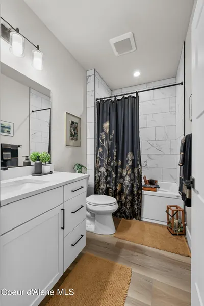 Property 26-8351 - Photo 26