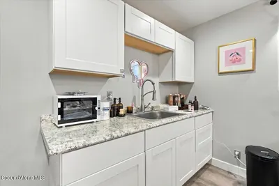 Property 26-10109 - Photo 17
