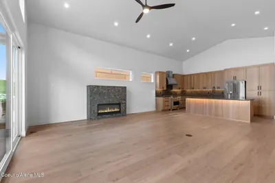 Property 26-9179 - Photo 6