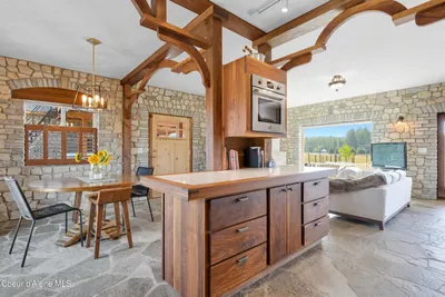 Property 26-6817 - Photo 25