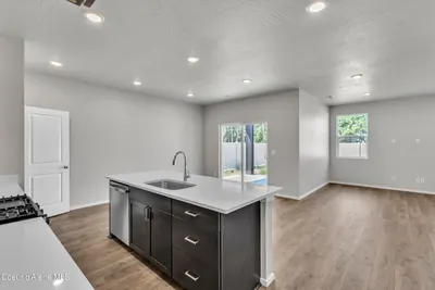 Property 26-8453 - Photo 23