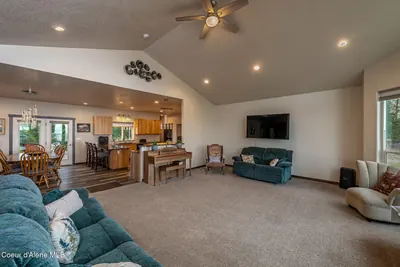 Property 26-10341 - Photo 9