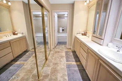 Property 26-8090 - Photo 10