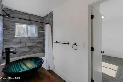 Property 26-10506 - Photo 25