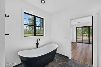 Property 26-8009 - Photo 29