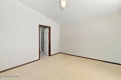 Property 26-10258 - Photo 18
