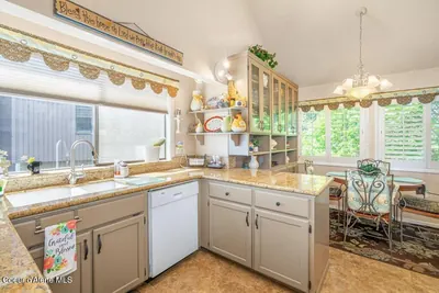 Property 26-4572 - Photo 5