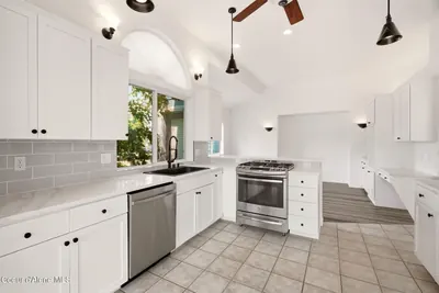 Property 26-7636 - Photo 13