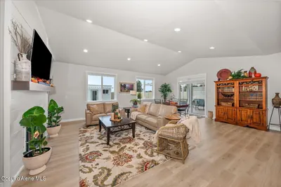 Property 26-10246 - Photo 6