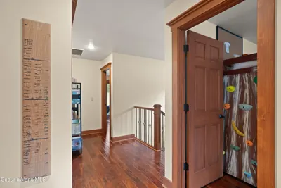 Property 26-10299 - Photo 31
