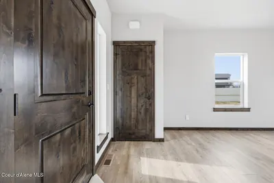 Property 26-9250 - Photo 27