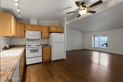 Property 26-10203 - Photo 12