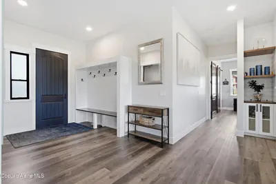 Property 26-7319 - Photo 5