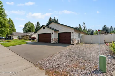 Property 26-8348 - Photo 2