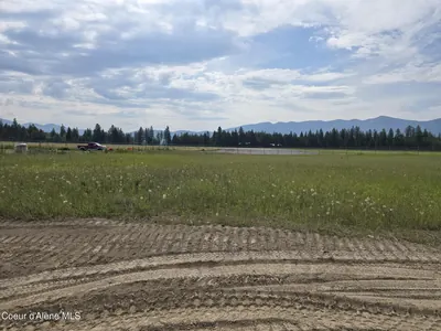 Property 25-7560 - Photo 2