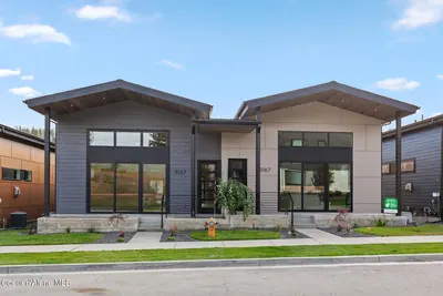 Property 26-9179 - Photo 1