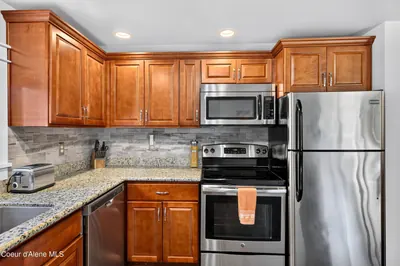 Property 26-10477 - Photo 18