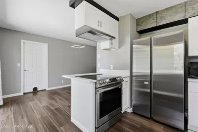 Property 26-10156 - Photo 9