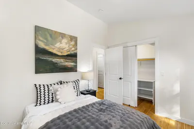 Property 26-10058 - Photo 28