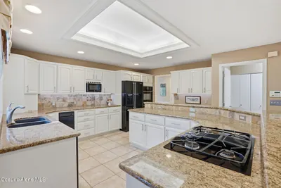 Property 26-8142 - Photo 22