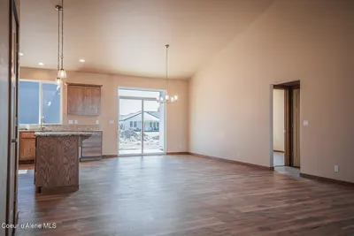 Property 26-7933 - Photo 5