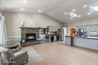 Property 26-7960 - Photo 2