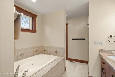 Property 26-10299 - Photo 39