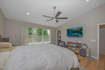 Property 26-10215 - Photo 24