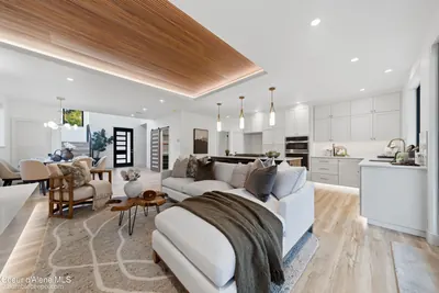 Property 26-10413 - Photo 10
