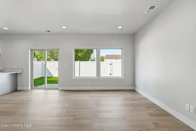Property 26-10202 - Photo 9