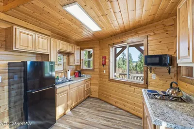 Property 25-10473 - Photo 17