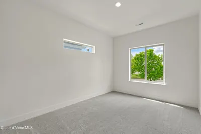 Property 26-9200 - Photo 27