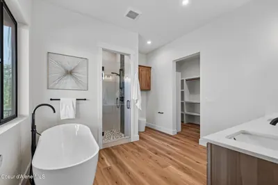 Property 26-9932 - Photo 39