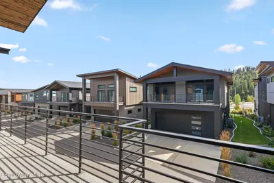 Property 26-9179 - Photo 25