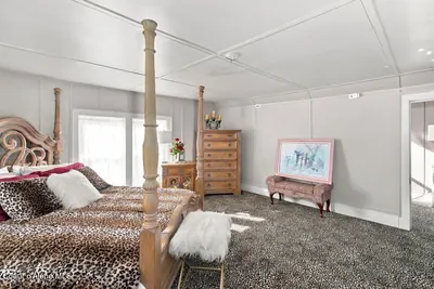 Property 26-10331 - Photo 36