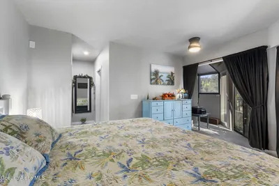 Property 26-10278 - Photo 24