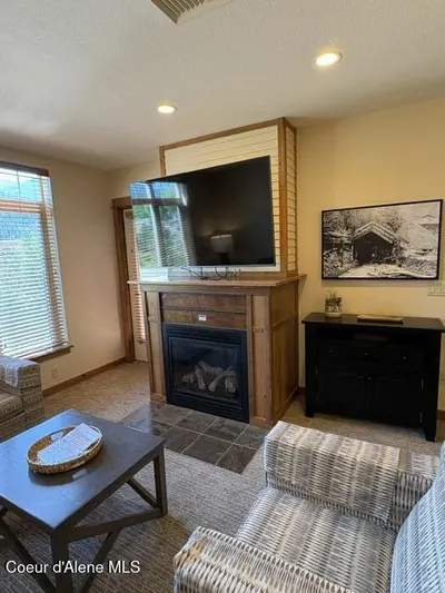 Property 26-7874 - Photo 2