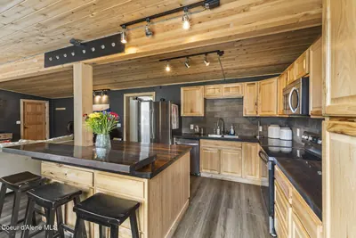 Property 26-7911 - Photo 10