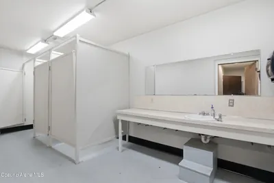Property 26-10093 - Photo 56