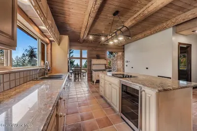 Property 26-3703 - Photo 10