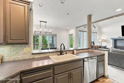 Property 26-9647 - Photo 24