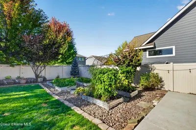 Property 26-10006 - Photo 37